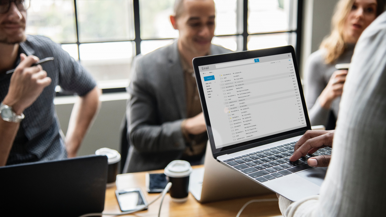 Reinventează-te sau dispari! Ce provocări au companiile astăzi