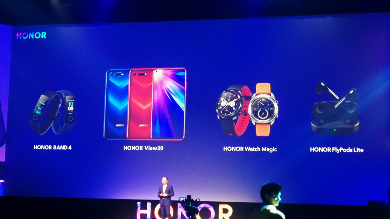 Evenimentul cu 4 lansări Honor: telefon, brățară, smartwatch și căști