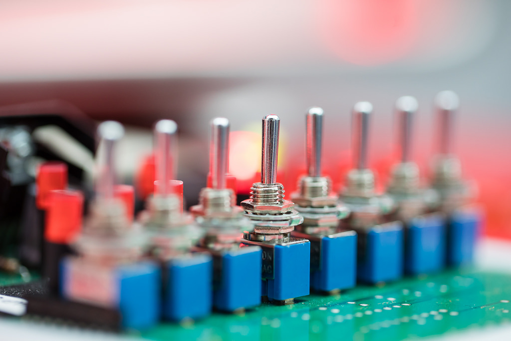 Românii de la UiPath lansează un curs online gratuit de automatizări