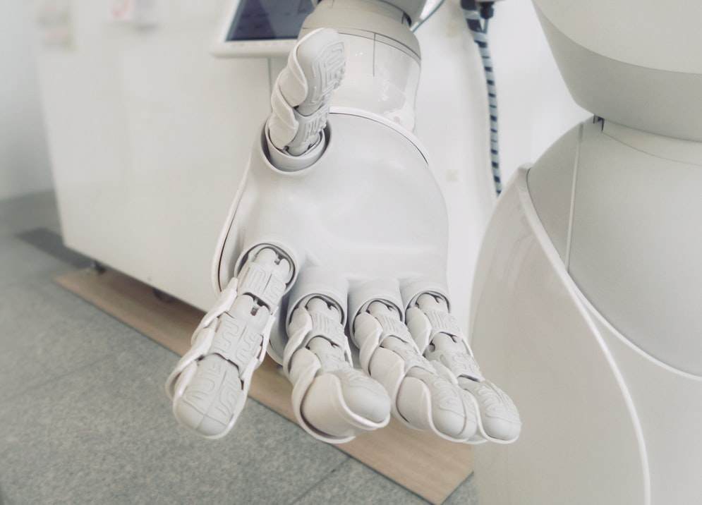 Roboții colaborativi vin să-ți spună de ce să nu te temi de ei
