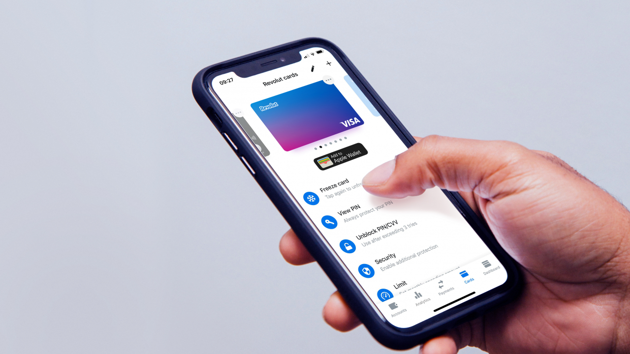 Revolut România: sumă de 5 ori mai mare cheltuită în decembrie 2019