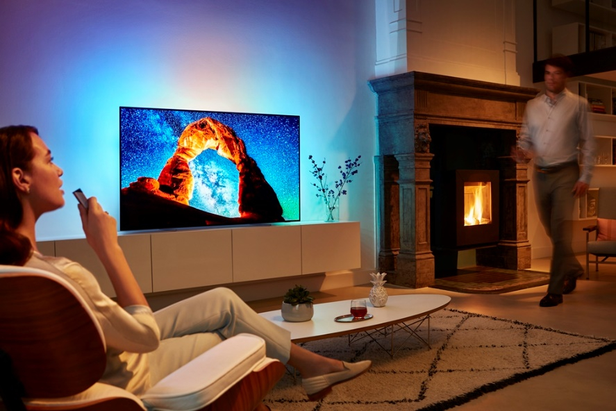 Televizoare Philips - Patru noi modele cu Ambilight în 2018