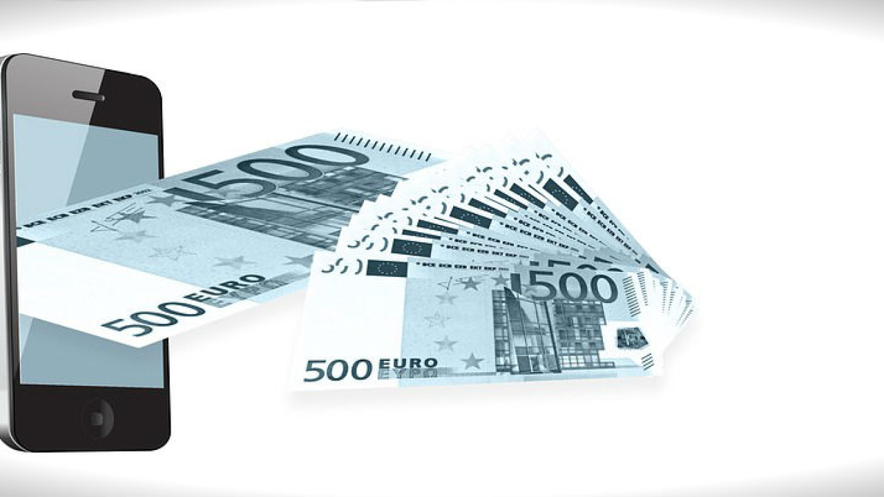 Plăţile digitale, unul dintre subiectele principale din social media