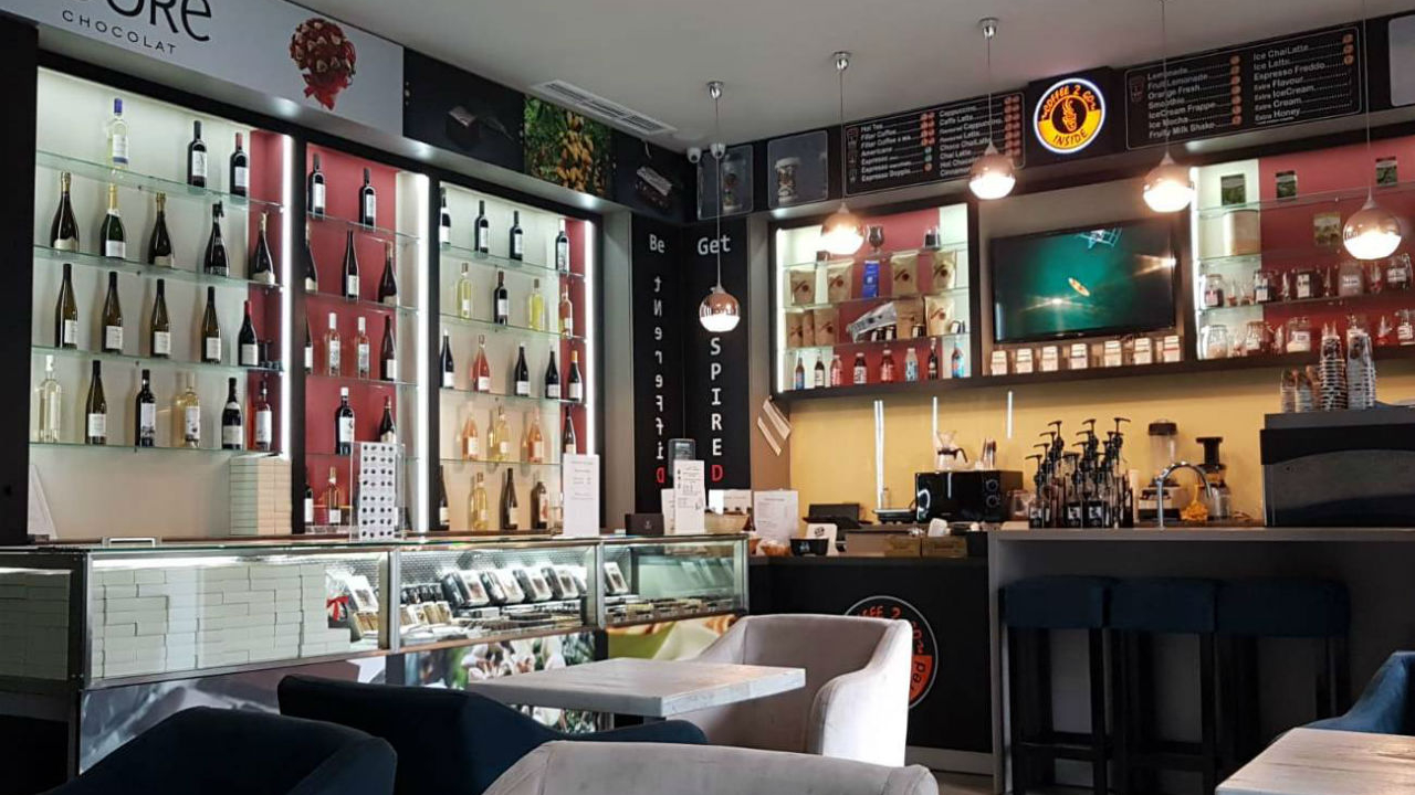 Franciză Coffee 2 Go: cafenea, ciocolate și vin într-un singur loc