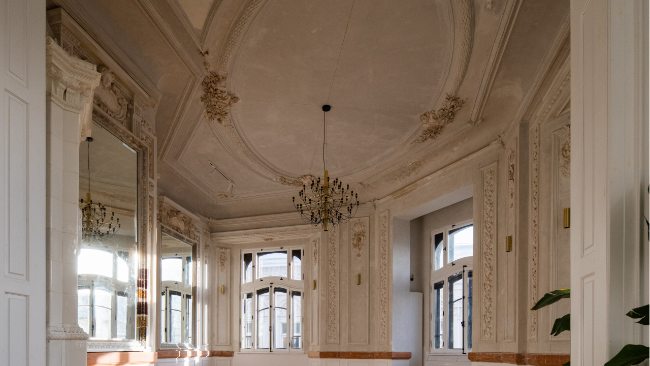 Casa Mița Biciclista se redeschide după 80 de ani cu baluri ce amintesc de vechiul București