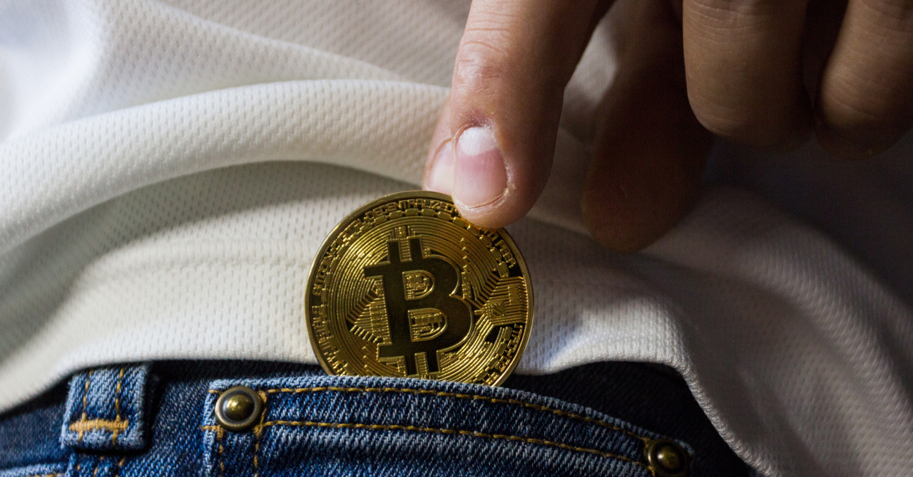 Bitcoin a depășit 50.000 de dolari pe unitate, pentru prima dată în istorie