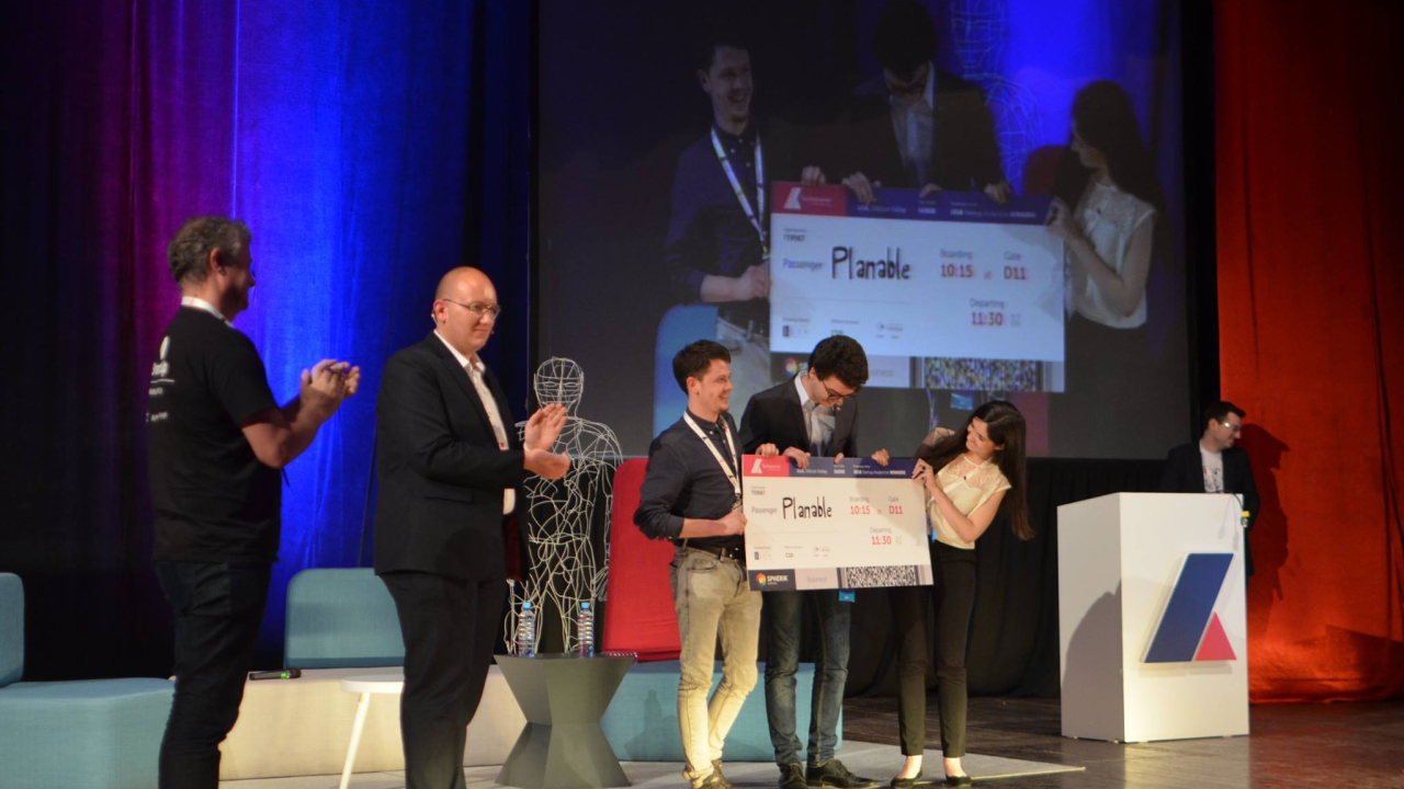 Șefă la 23 de ani, admisă la universitatea startup-urilor. Povestea Xeniei Muntean și a Planable