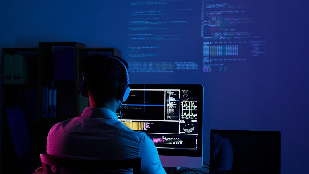 Joburi în IT - program de internship plătit de 3 luni de la Codezilla