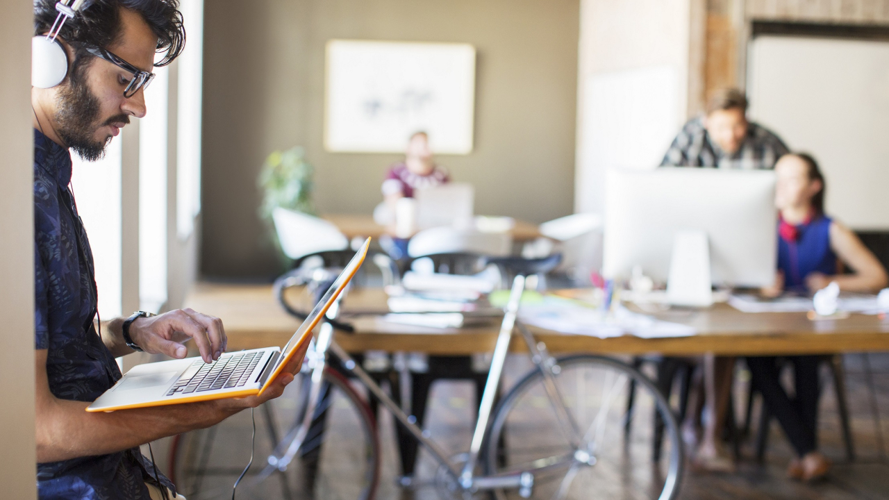 Visa lansează un program pentru antreprenorii din industria creativă