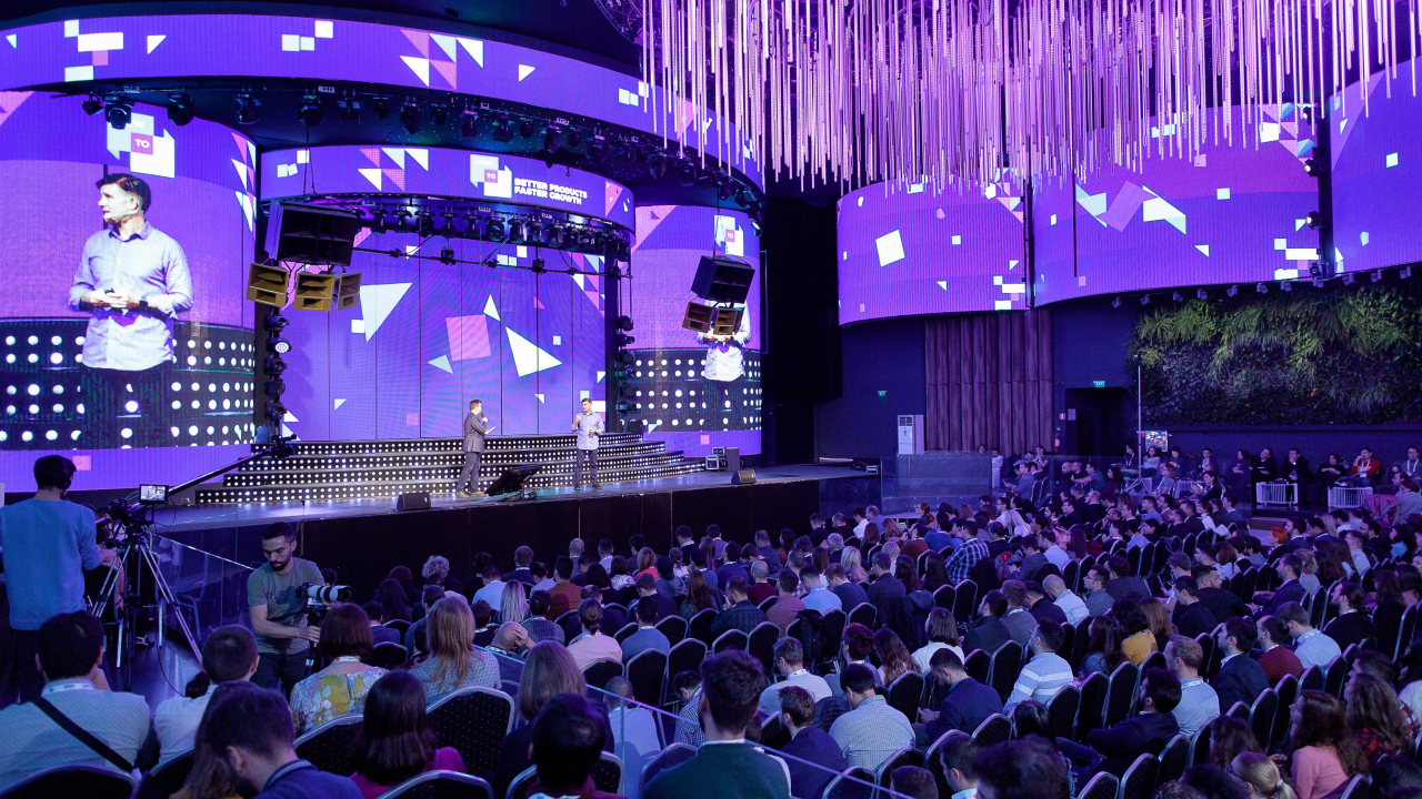 40 de startup-uri selectate la Spotlight de la How to Web