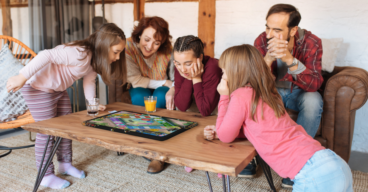 ARCHOS Play Tab, tableta care-ți ”suflă” regulile din board games