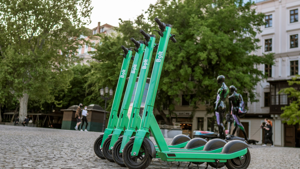 Bolt duce pe străzi 130.000 de trotinete&biciclete electrice. Planul pe 2021