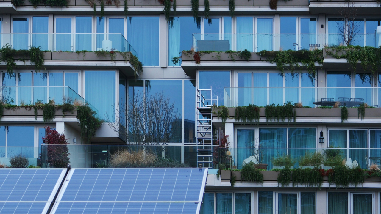 Tranziția de la biroul tradițional la cel modern: „Net zero” trebuie să devină un obiectiv tangibil și pentru spațiile de birouri