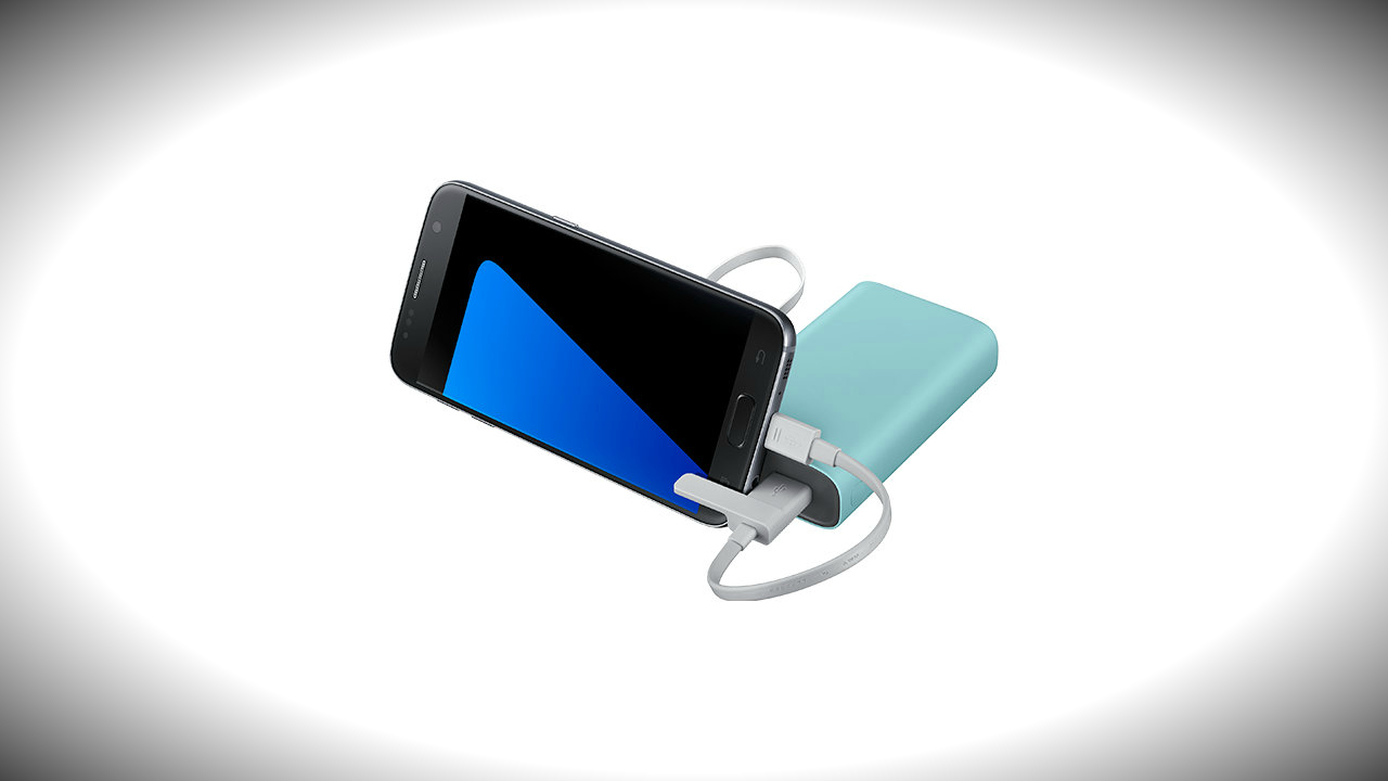 Noua baterie externă de la Samsung îți va ține telefonul "în picioare"