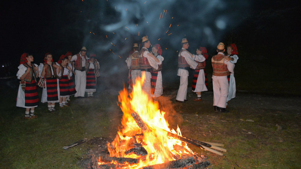 Tinerii din Maramureș care „îmblânzesc” turismul românesc