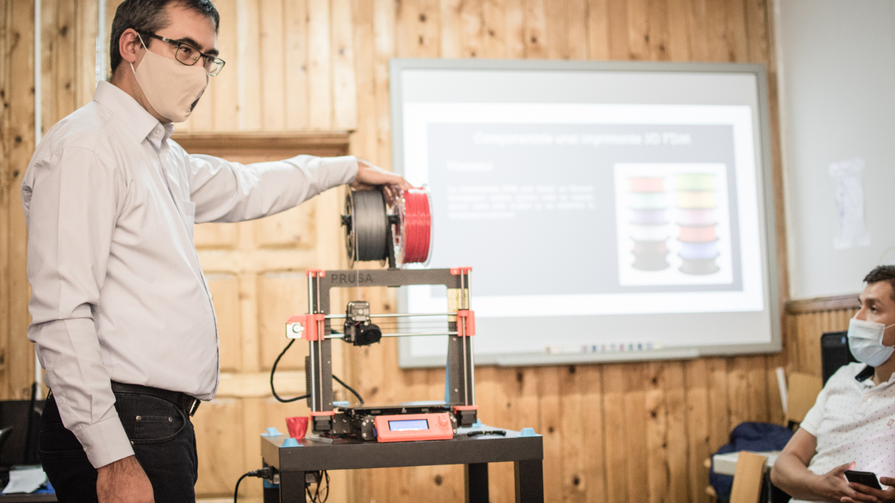 FabLab pentru tinerii din centre de detenție: educație altfel pentru reintegrare