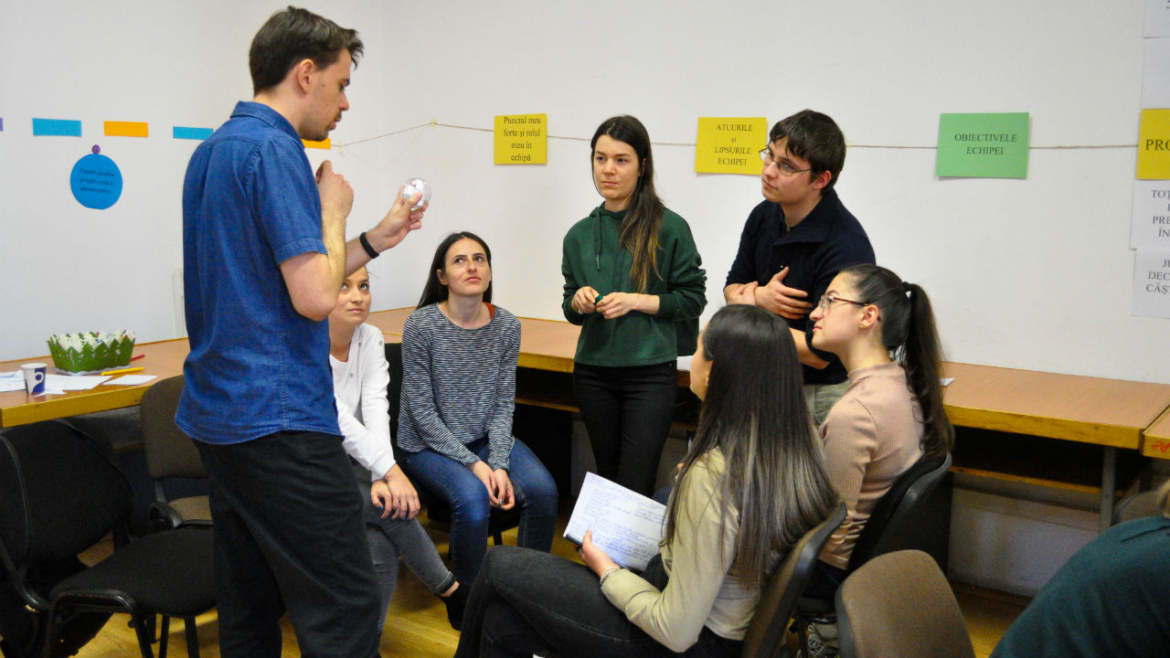 Cursuri de formare pentru studenți, ca să-ți dezvolți competențe soft