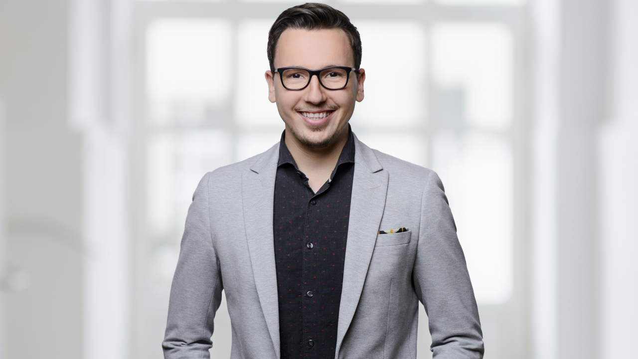 Românul care monitorizează prin tehnologie căile ferate din Germania