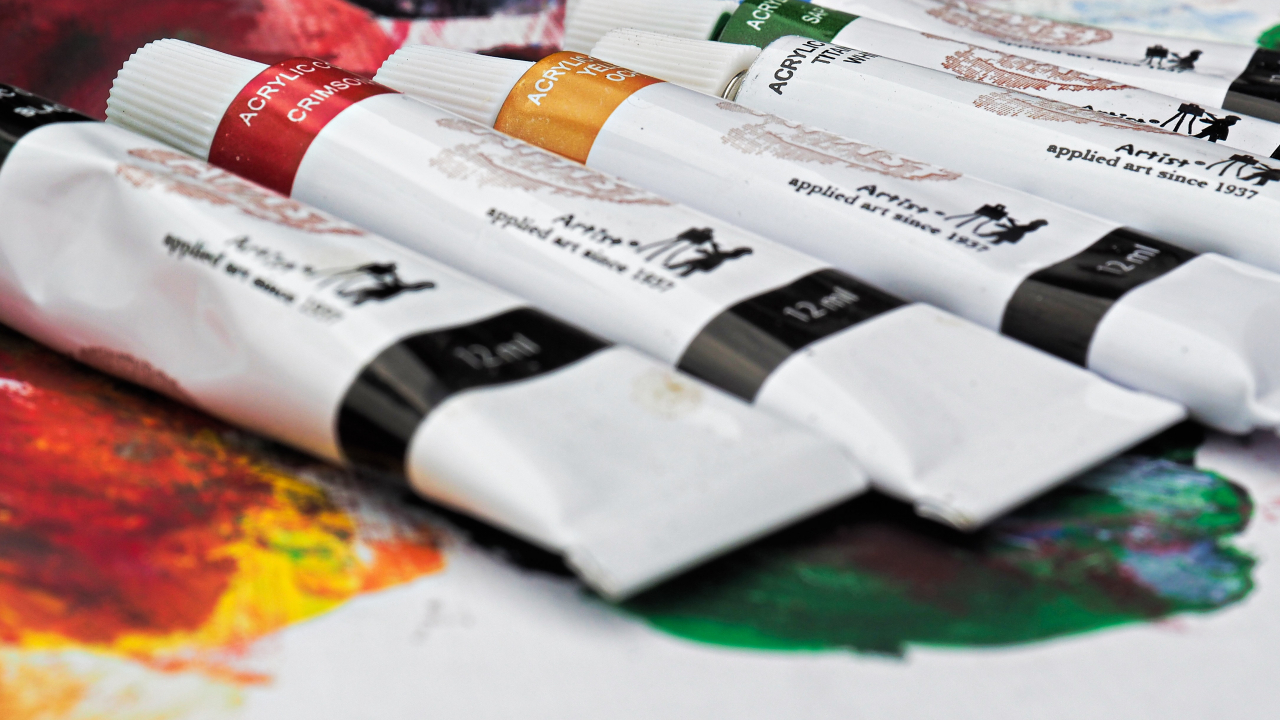 Coronavirus | Dezinfectanții au crescut piața de printing, dar retailul scade