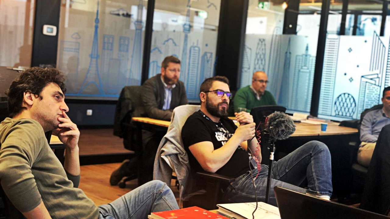 BCR-InnovX caută oameni cu idei ca să-i învețe să ia bani