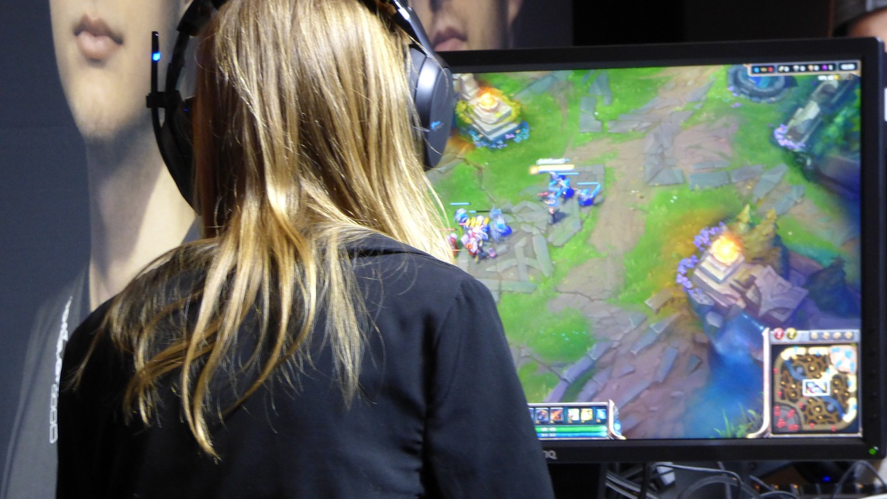 Căști de gaming care vor aduce orice joc la realitate