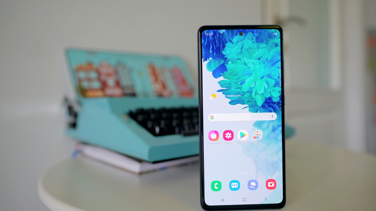 Review Samsung S20 Fan Edition 5G - varianta ideală pentru fanii Samsung?