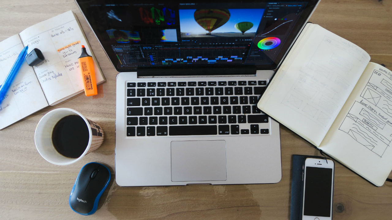 Cursuri editare foto&video: pachet de aplicații Adobe, sub 155 lei