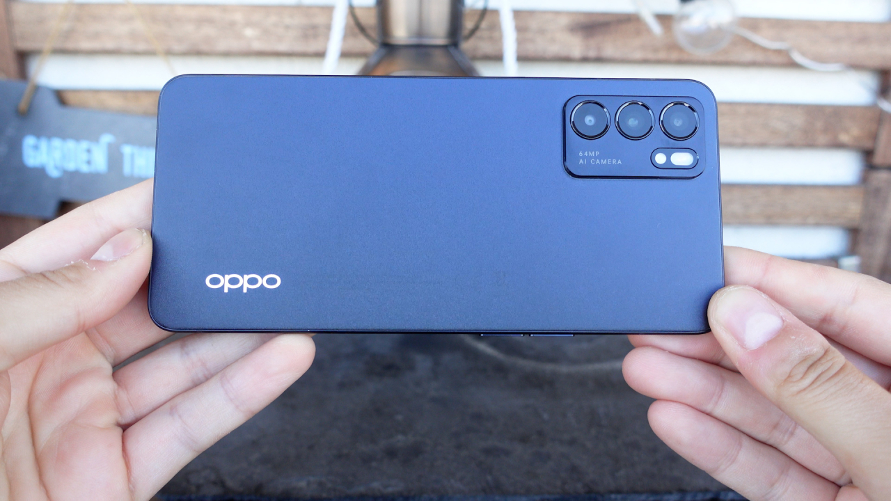 OPPO depășește Apple în România. Ajunge în top 3 pe segmentul de smartphone-uri