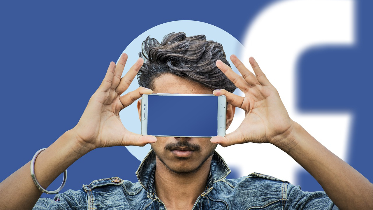 Noi opțiuni: Vei putea vedea cât timp îți petreci zilnic pe Facebook