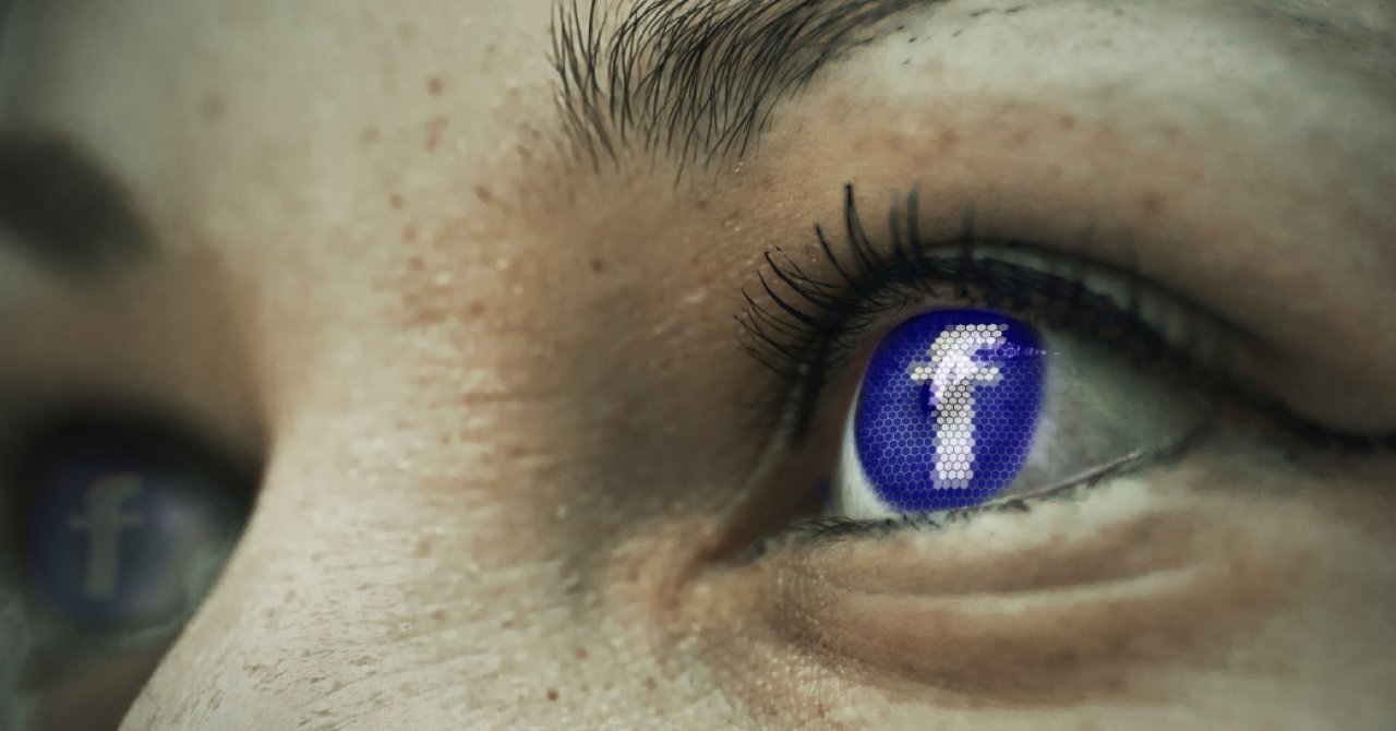 Facebook a picat în România 5 minute și oamenii s-au panicat