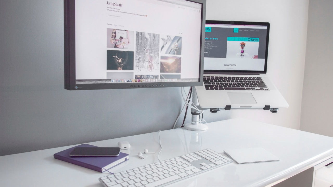 Accesorii și dispozitive pe care să le cumperi dacă lucrezi de acasă