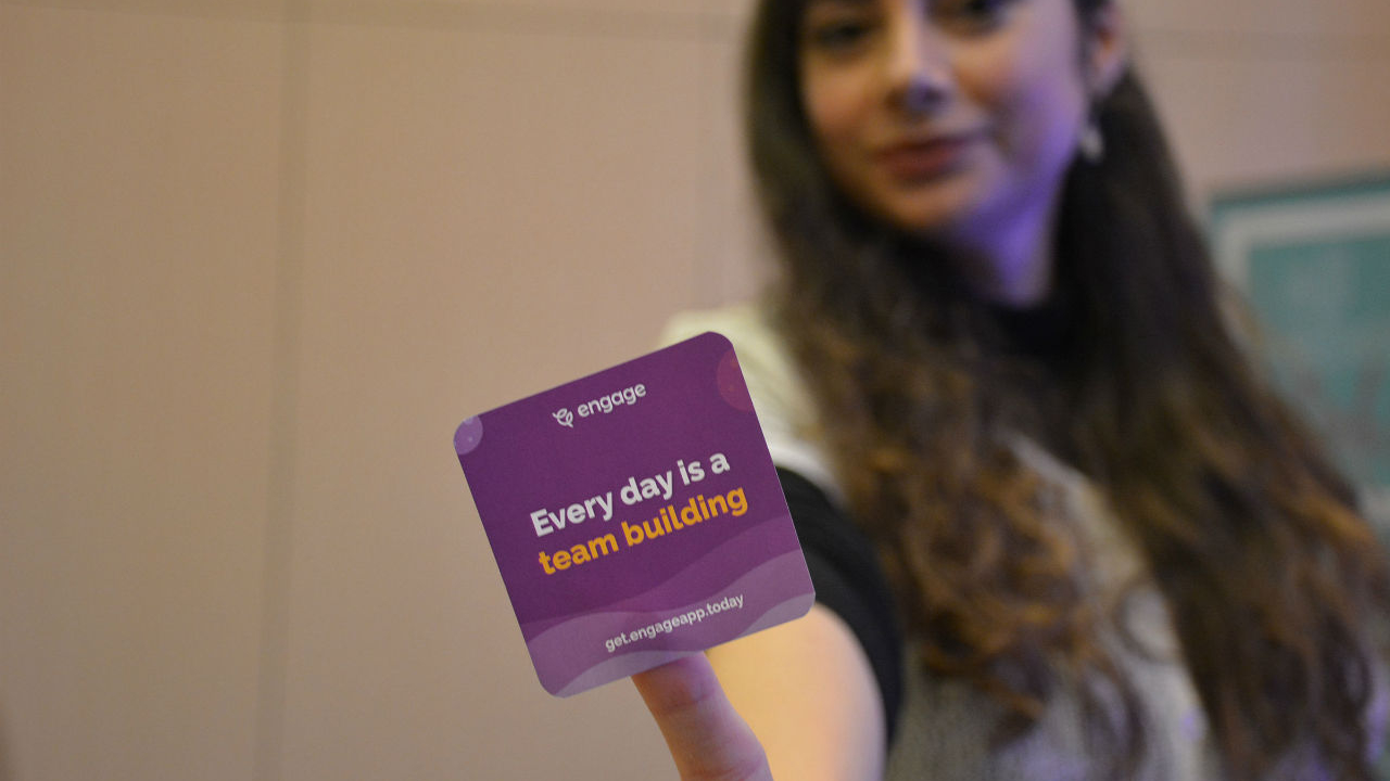 Startup-ul românesc care face din fiecare zi la birou un teambuilding