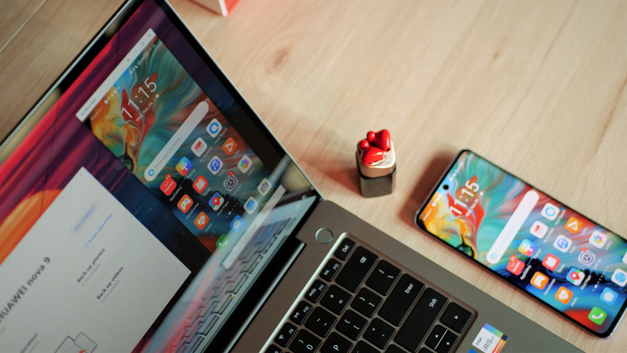 REVIEW HUAWEI MateBook 14s: Laptop superb cu ”accesorii” pe măsură