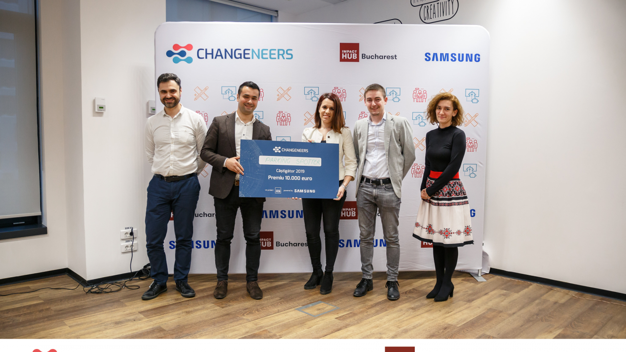 O soluție care îți găsește loc de parcare, 10.000 euro la Changeneers