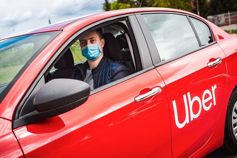 Uber a ajuns la 15 orașe în România odată cu extinderea în Bacău și Buzău