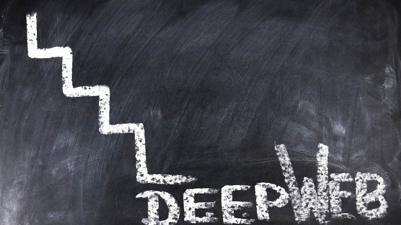 Ce să eviți în incursiunea ta în partea nevăzută a internetului