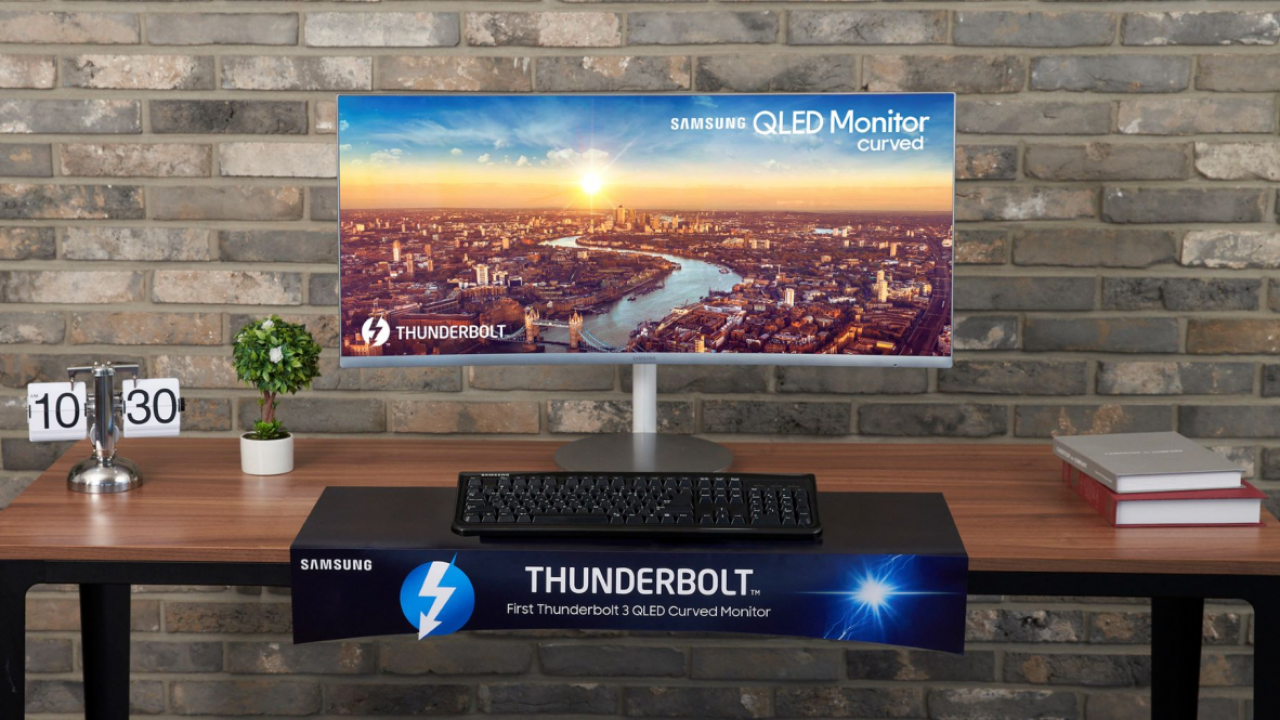 IFA 2018 - Samsung lansează monitorul curbat QLED Thunderbolt 3