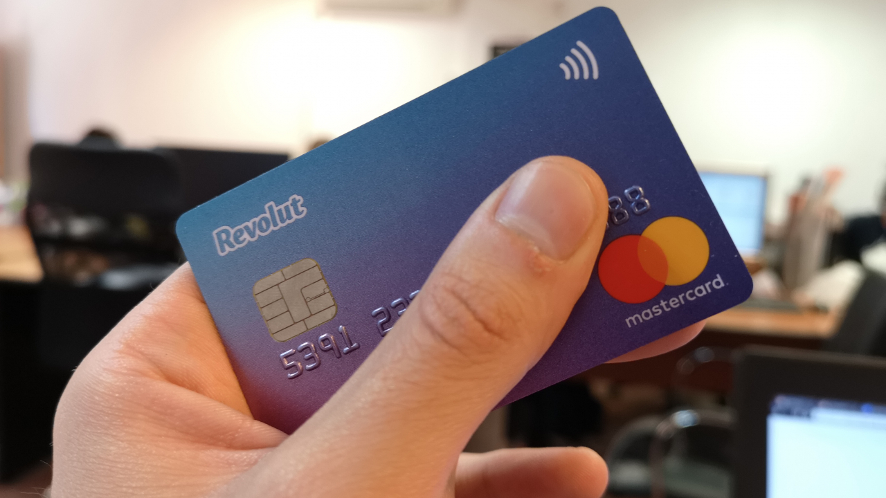 Revolut în România: carduri fizice gratuite până pe 31 mai