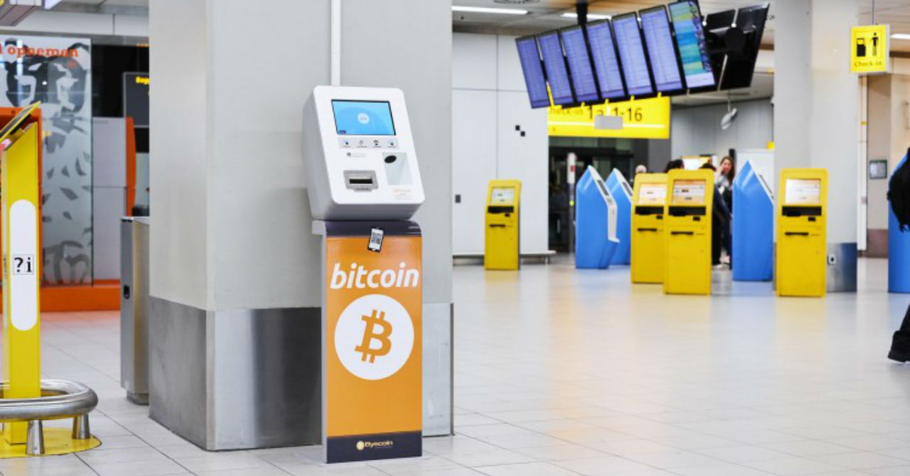 Schimbă euro pe bitcoin: bancomat de cripto într-un aeroport european