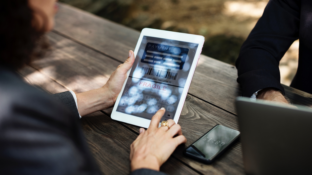 Vodafone închide serviciul de transfer de bani M-Pesa în România