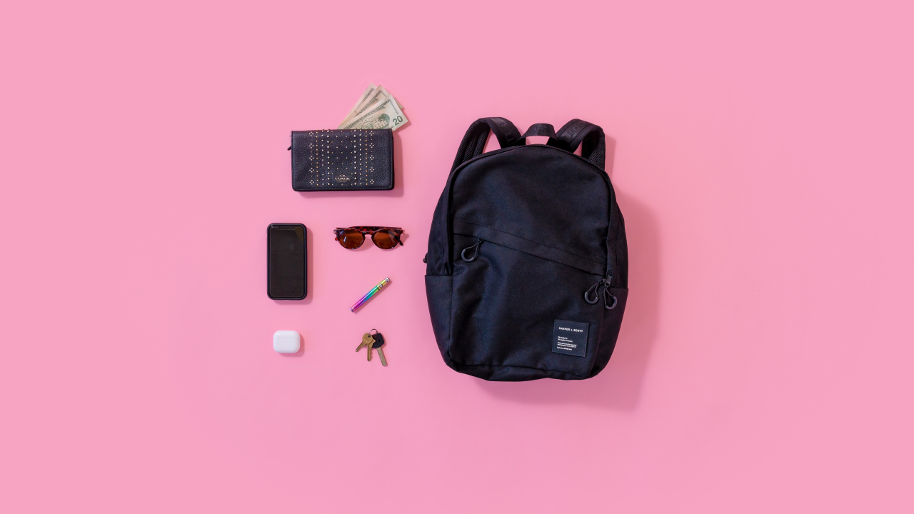 Ce mai uită oamenii în Uber: dinții bunicii, un picior de metal sau un etilotest