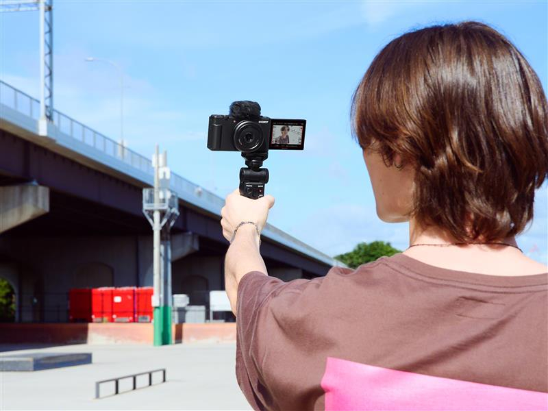 Sony lansează o nouă cameră de vlogging pentru începători