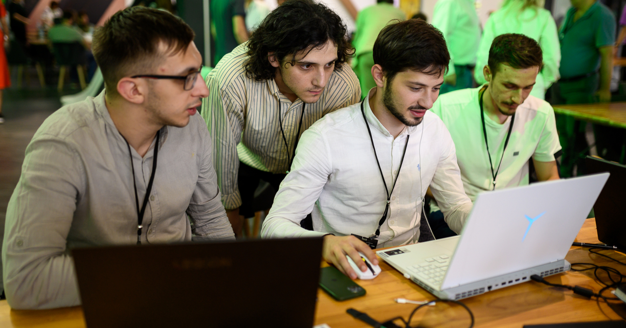 Hackathonul din Republica Moldova unde poți dezvolta produse și câștiga bani