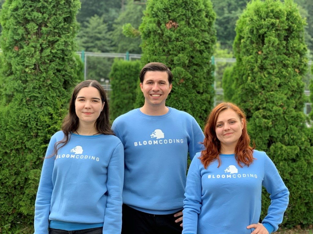 Școala online de programare Bloomcoding, 1 mil. de euro investiție