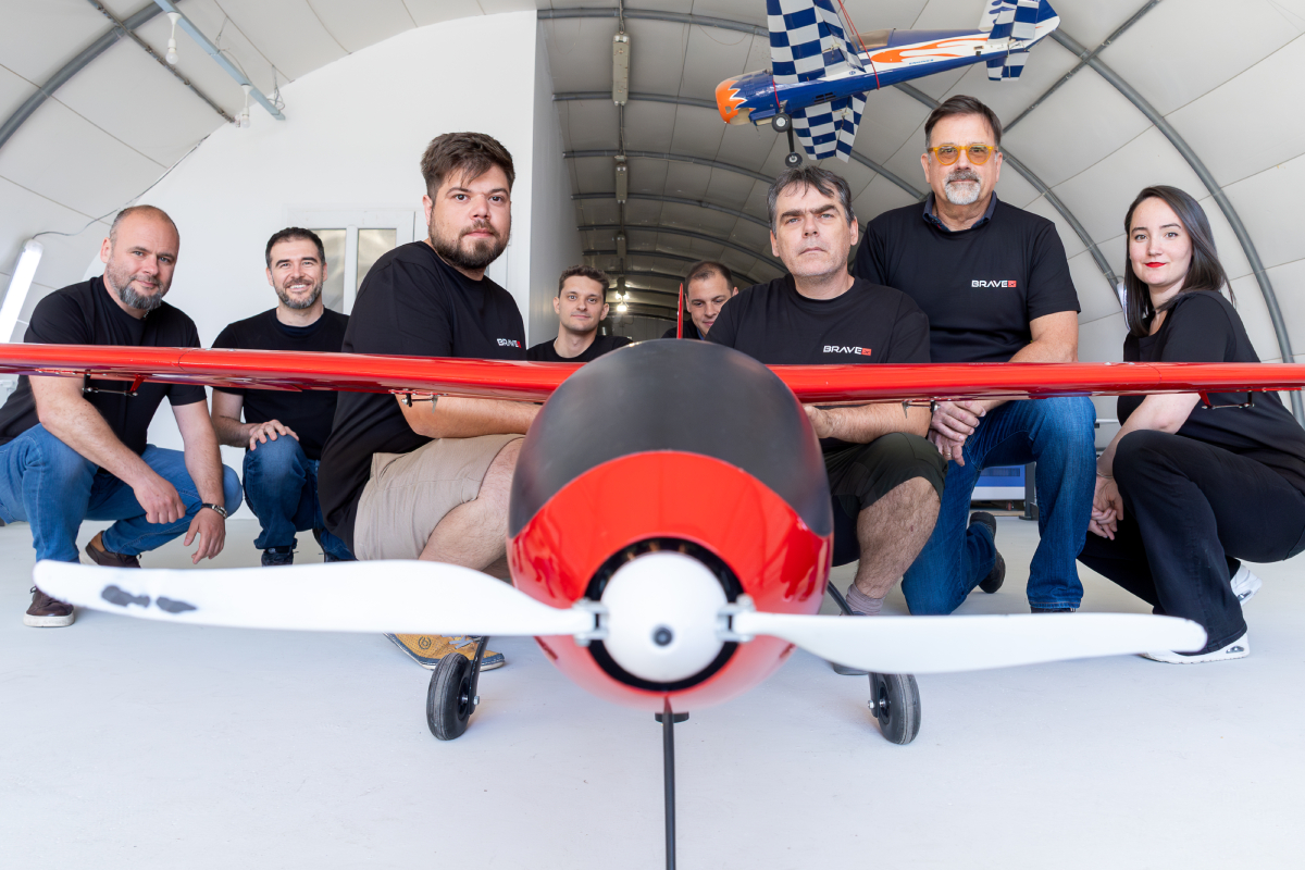 Clujenii de la BraveX, startup de drone industriale, mizează pe producția a 500 drone/an în următorii 3 ani