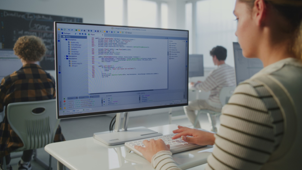 De la asistent medical și biologie moleculară la Game Dev: căi neconvenționale de a intra în industria jocurilor video