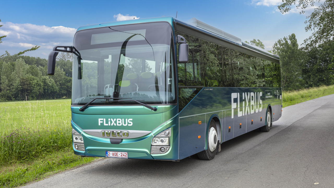 FlixBus lansează primele autocare alimentate cu biogaz pe rute internaționale