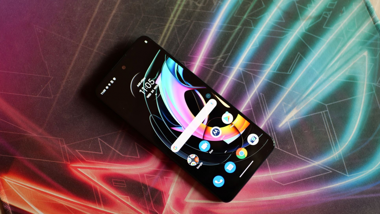 REVIEW Motorola Edge 20 Lite: Best buy pe segmentul său de preț?