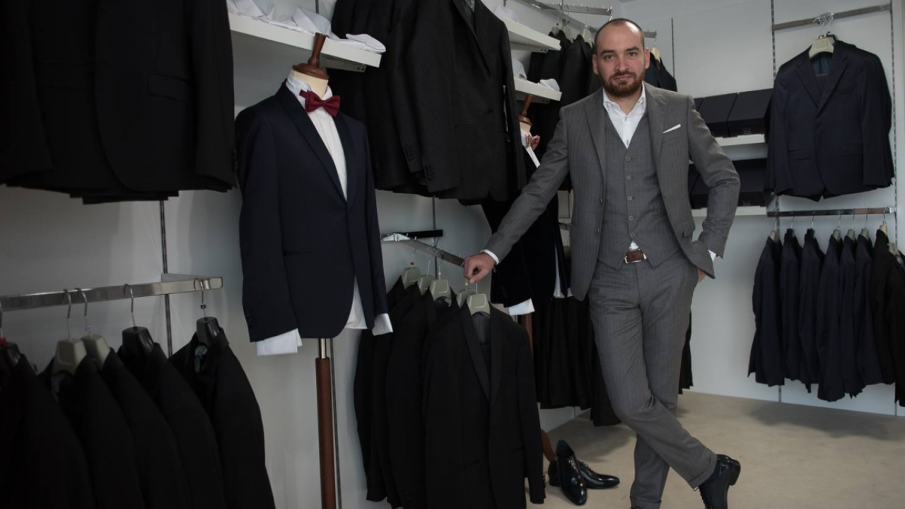 iTux lansează o colecție de haine pentru femei și pentru copii