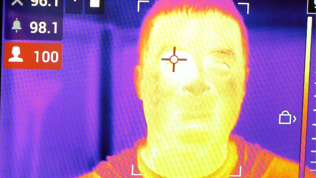 Companiile si spitalele investesc în camere pentru masurarea temperaturii